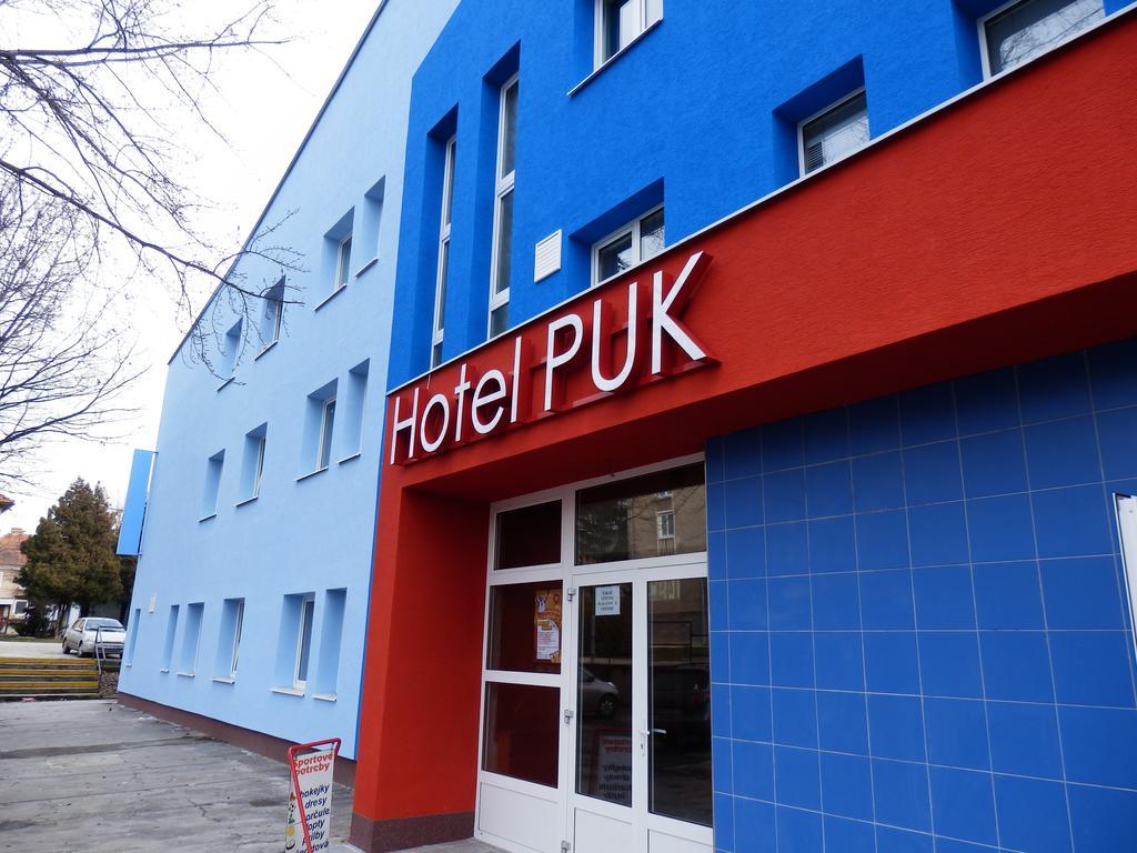 Hotel Puk Topoľčany Eksteriør bilde